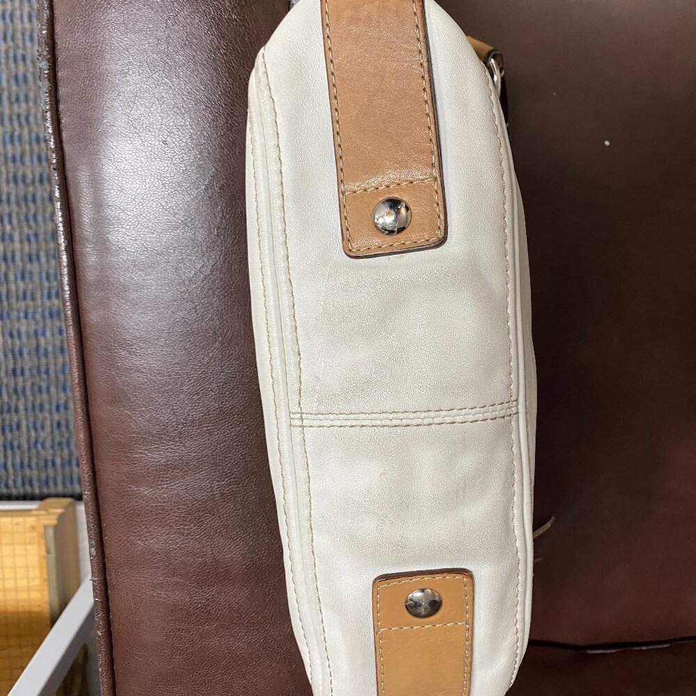 Vintage Coach Women's Zoe Leather Hobo Shoulder Bag - Picture 10 of 14